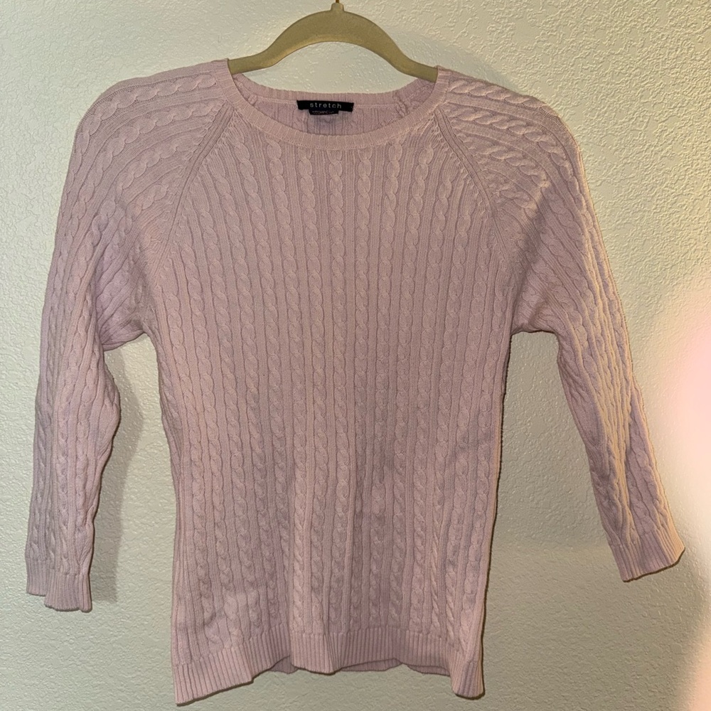 Gap sweater